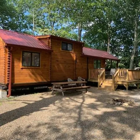 Brialee Deluxe Cabins-2